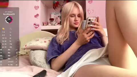 Hello my name is Kate online show from 07-04-26, 11:38