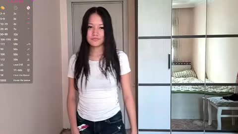 Hello my name is Kate online show from 07-30-26, 04:22