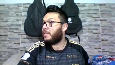 lion kennedy independent model moderator online show from 04-09-26, 06:52