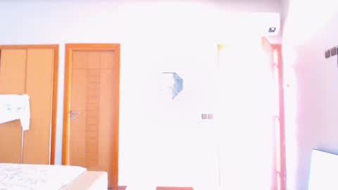 Snapshot of annuler_9 chatting on 01-20-25, 01:00 adrenalinE online show from 01-20-25, 01:00