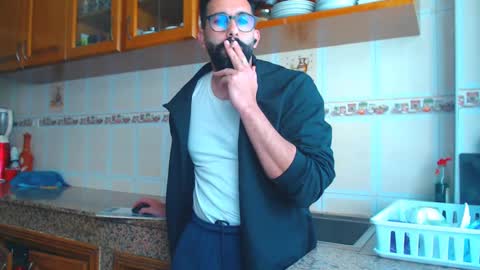 Snapshot of annuler_9 chatting on 02-23-25, 03:29 adrenalinE online show from 02-23-25, 03:29