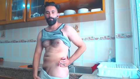 Snapshot of annuler_9 chatting on 09-17-25, 01:35 adrenalinE online show from 09-17-25, 01:35