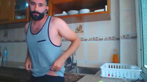 Snapshot of annuler_9 chatting on 09-29-25, 02:55 adrenalinE online show from 09-29-25, 02:55