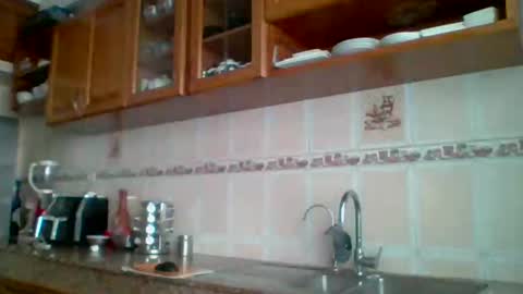 Snapshot of annuler_9 chatting on 05-18-26, 10:21 adrenalinE online show from 05-18-26, 10:21