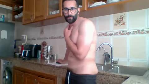 Snapshot of annuler_9 chatting on 06-06-26, 01:38 adrenalinE online show from 06-06-26, 01:38