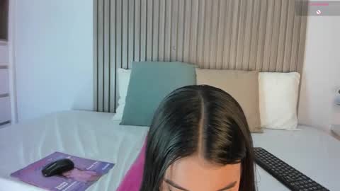 Snapshot of anny_cute01 chatting on 05-02-26, 10:26 Anny online show from 05-02-26, 10:26