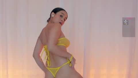 Snapshot of anny_jones77 chatting on 06-24-26, 02:21 Anny online show from 06-24-26, 02:21