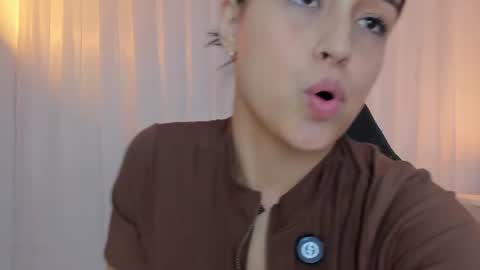 Snapshot of anny_jones77 chatting on 07-08-26, 03:22 Anny online show from 07-08-26, 03:22
