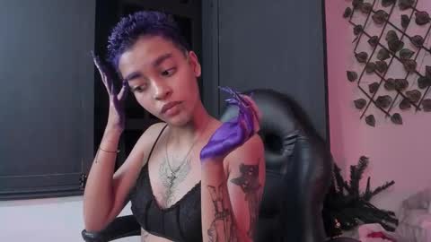 Anny online show from 12-17-25, 04:29