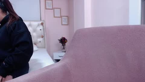 Snapshot of anny_louis chatting on 12-06-24, 08:59 ANNY LOUIS online show from 12-06-24, 08:59
