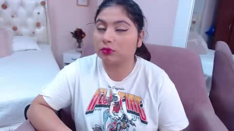 Snapshot of anny_louis chatting on 12-07-24, 01:36 ANNY LOUIS online show from 12-07-24, 01:36