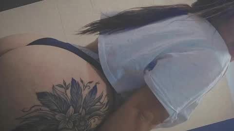 Snapshot of anny_louis chatting on 01-12-25, 02:03 ANNY LOUIS online show from 01-12-25, 02:03