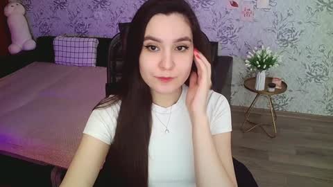 Annie online show from 12-29-24, 03:44