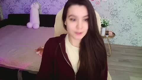 Annie online show from 01-25-25, 01:43