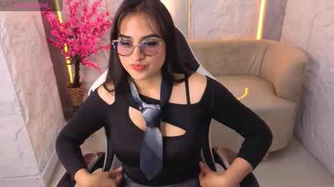 Snapshot of anny_star_tx chatting on 11-20-25, 08:08 Live 1500am 2100pm COLOMBIAN HOUR online show from 11-20-25, 08:08