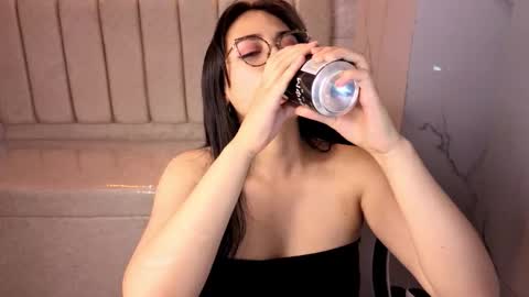 Snapshot of anny_star_tx chatting on 11-30-25, 01:15 Live 1500am 2100pm COLOMBIAN HOUR online show from 11-30-25, 01:15