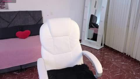 Snapshot of anny_sweet72 chatting on 05-08-26, 11:37 Anny online show from 05-08-26, 11:37