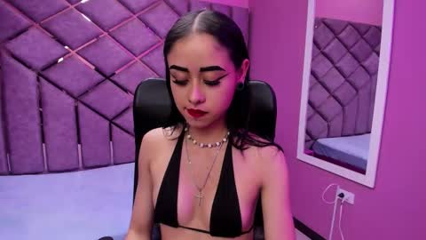 Anny online show from 10-17-25, 04:09