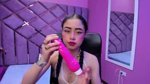 Anny online show from 10-21-25, 03:13