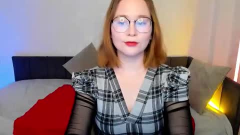 Snapshot of anny_twelvetrees chatting on 11-19-25, 08:47 Anny online show from 11-19-25, 08:47