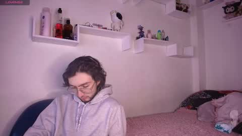 anny harris online show from 12-19-25, 07:54