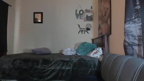 Annyluna online show from 04-08-26, 06:19