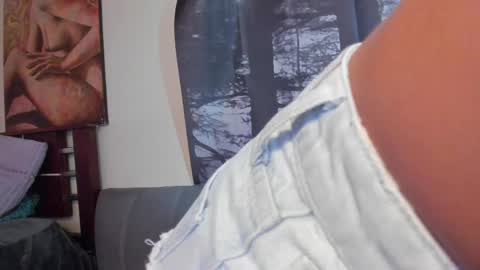 Annyluna online show from 04-18-26, 09:26