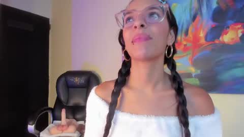 Annyluna online show from 07-18-26, 12:20