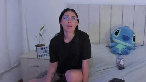 Anny online show from 11-25-25, 11:16