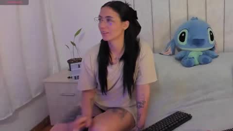 Anny online show from 11-29-25, 10:24