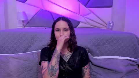 AnnyT online show from 01-16-25, 10:55