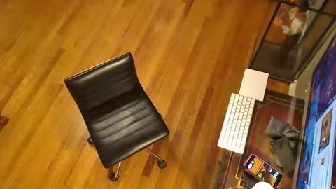 Snapshot of anoaklawnguy chatting on 04-30-26, 08:57 anoaklawnguy online show from 04-30-26, 08:57