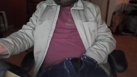 Snapshot of anontraveller chatting on 11-24-25, 01:27 anontraveller online show from 11-24-25, 01:27