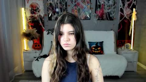 Anora online show from 10-27-25, 12:42