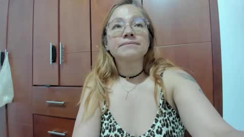 anthonela_mature_ online show from 10-28-25, 10:12