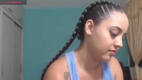 Anthonela Queen online show from 01-18-26, 01:31