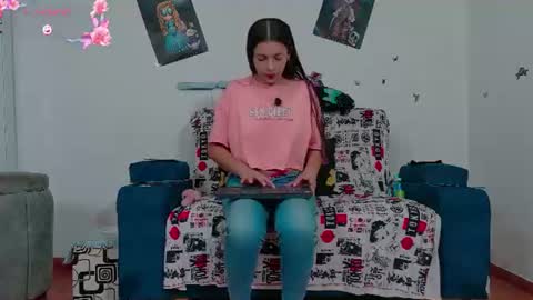 anthonella_v online show from 07-20-26, 07:05