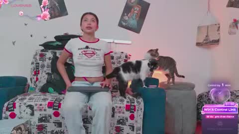 anthonella_v online show from 07-23-26, 08:40