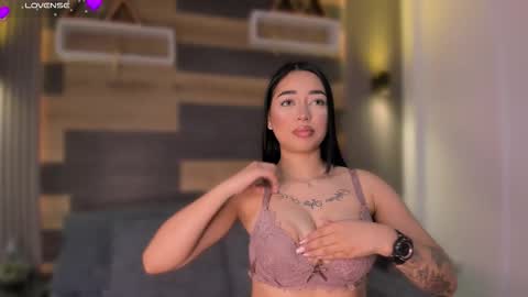 Anthonella Sweet online show from 01-10-26, 11:23