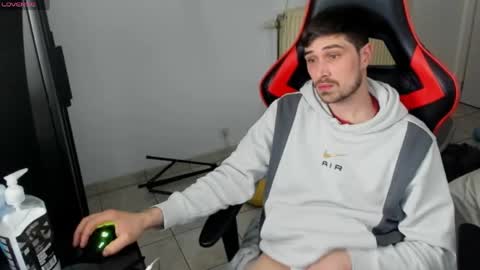 Anthony online show from 04-11-26, 05:39