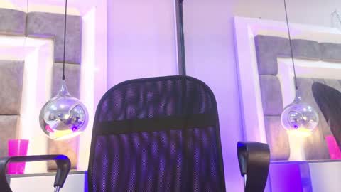 Snapshot of anthonystone_ chatting on 05-29-26, 10:30 Anthonny online show from 05-29-26, 10:30