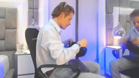 Snapshot of anthonystone_ chatting on 05-30-26, 07:00 Anthonny online show from 05-30-26, 07:00