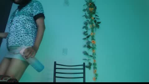 Snapshot of anto055 chatting on 12-13-24, 09:35 Antonella online show from 12-13-24, 09:35