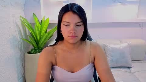 Snapshot of antonela_tp chatting on 09-23-25, 12:52 Antonela online show from 09-23-25, 12:52
