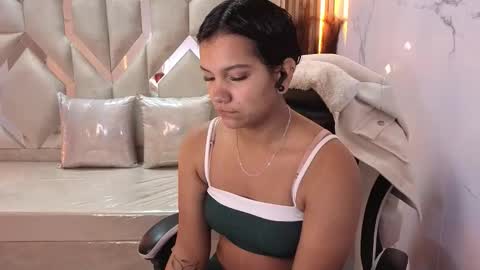 Antonela online show from 12-02-25, 12:54