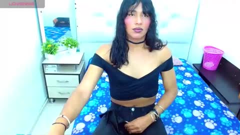 antonela_xx3 online show from 12-30-24, 08:15