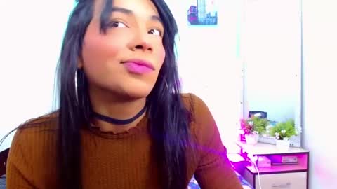 antonela_xx3 online show from 01-24-25, 08:22