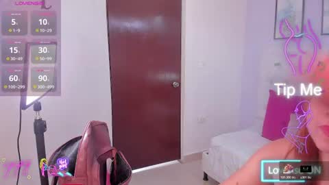 Snapshot of antonella_moon7 chatting on 07-31-26, 05:01 Antonella Moon 7 online show from 07-31-26, 05:01