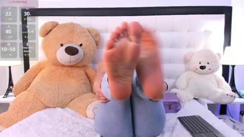 Snapshot of antonellababy69 chatting on 06-03-26, 01:25 ANTONELLA online show from 06-03-26, 01:25