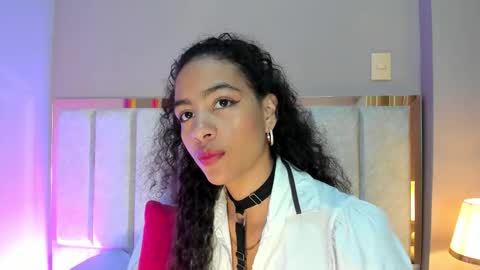 AntonellaHall  online show from 11-14-25, 11:42